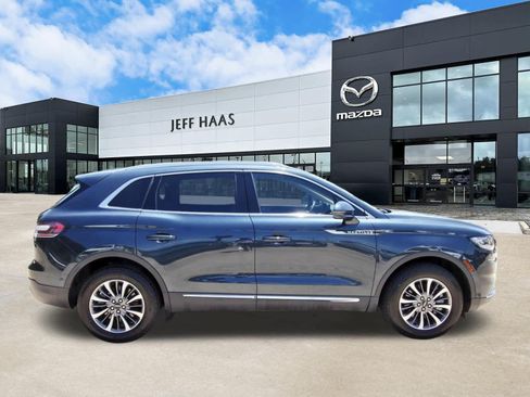 Used 2023 Lincoln Nautilus Reserve w/ Luxury Package AWD/4WD image 5