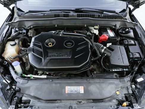 Used 2018 Ford Fusion Titanium AWD/4WD image 17