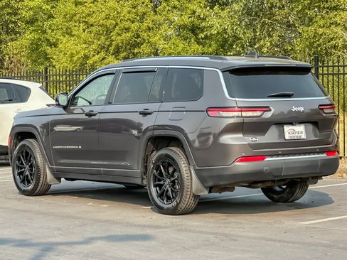 Used 2022 Jeep Grand Cherokee L Limited AWD/4WD image 5