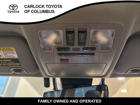 Used 2019 Toyota Highlander Limited Platinum image 32