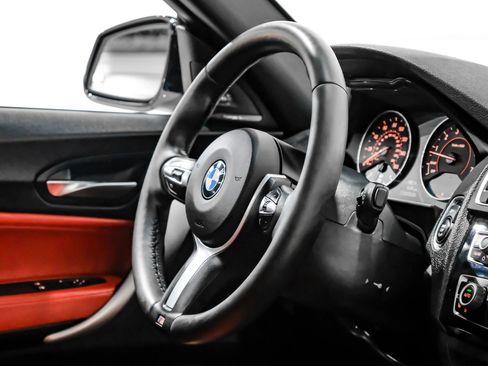 Used 2016 BMW M235i xDrive Coupe image 18