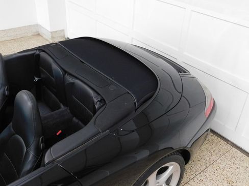Used 2004 Porsche 911 Carrera RWD image 36