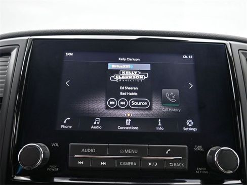 Used 2024 Nissan Titan SV w/ SV Convenience Package image 13