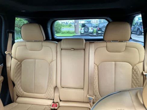 Certified 2022 Jeep Grand Cherokee Summit AWD/4WD image 7