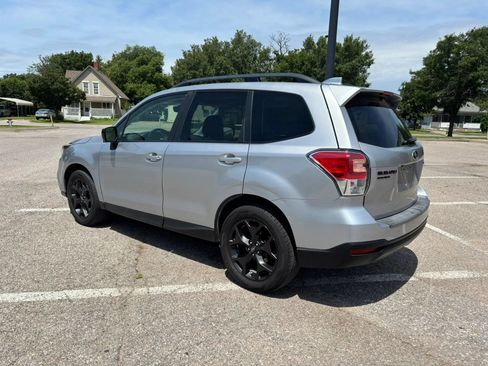 Used 2018 Subaru Forester 2.5i Premium AWD/4WD image 5
