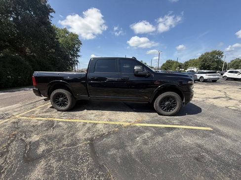 Used 2026 RAM 3500 Limited AWD/4WD image 4
