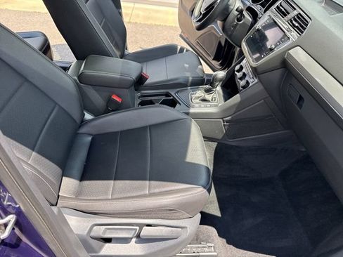 Used 2021 Volkswagen Tiguan SE w/ Panoramic Sunroof Package FWD image 26
