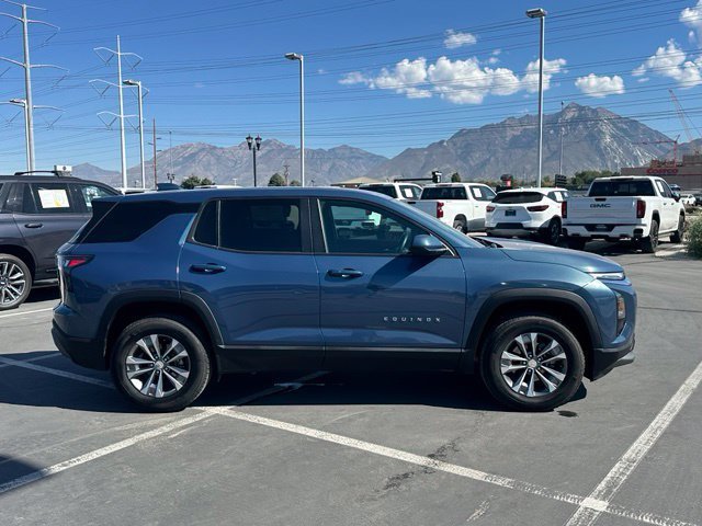 Certified 2026 Chevrolet Equinox LT w/ Convenience Package II AWD/4WD image 8
