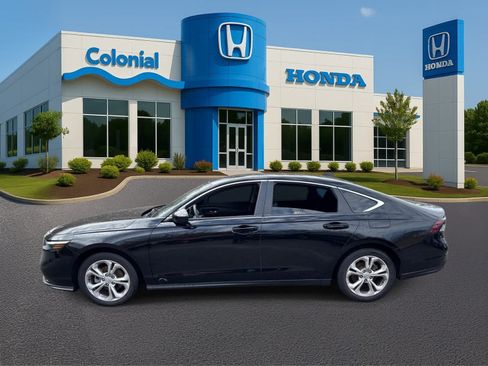 Used 2025 Honda Accord LX image 3