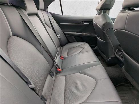 Used 2023 Toyota Camry XSE image 18