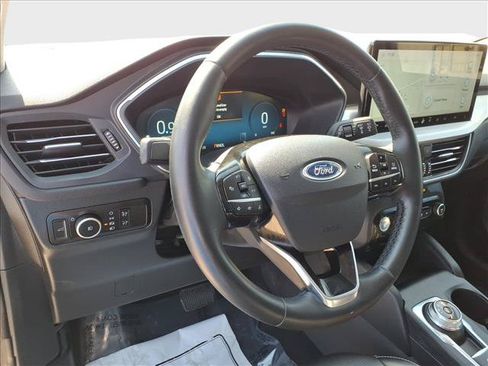 Used 2022 Ford Escape Titanium AWD/4WD image 19