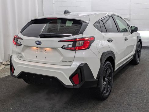 Used 2024 Subaru Crosstrek 2.0i image 2