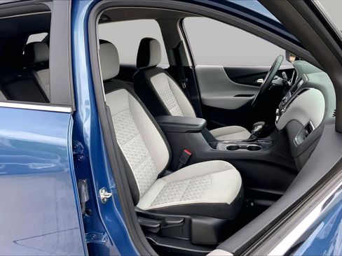 Used 2024 Chevrolet Equinox LT AWD/4WD image 9