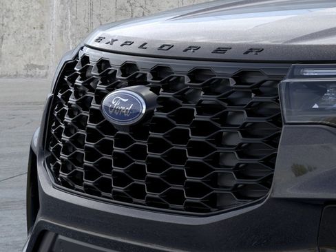 New 2026 Ford Explorer ST-Line w/ ST-Line Street Pack RWD image 17