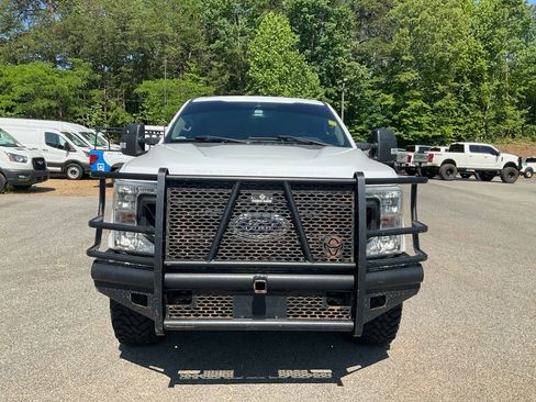 Used 2022 Ford F250 XL w/ Power Equipment Group AWD/4WD image 2