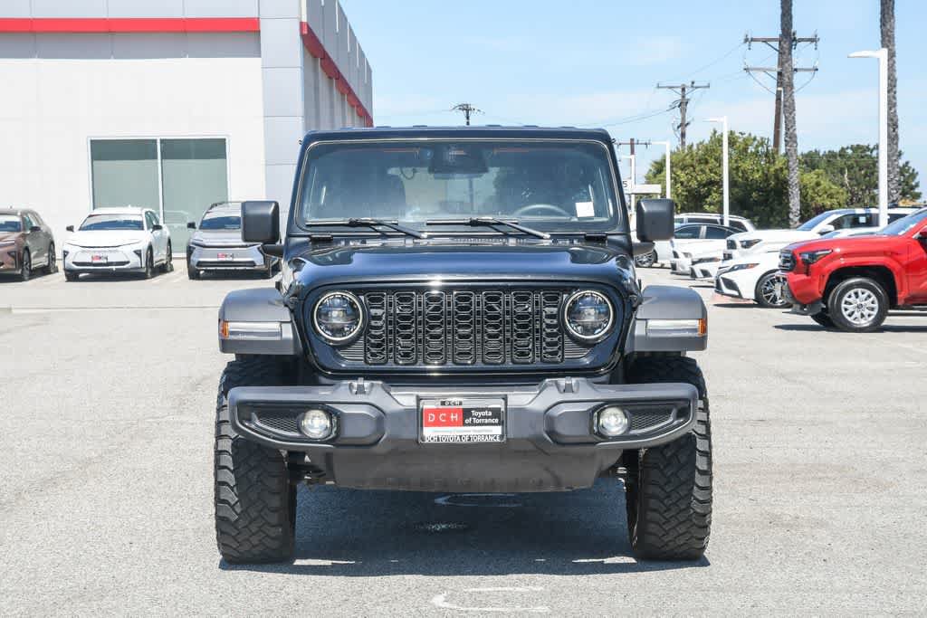 Used 2025 Jeep Wrangler Unlimited Sport AWD/4WD image 2