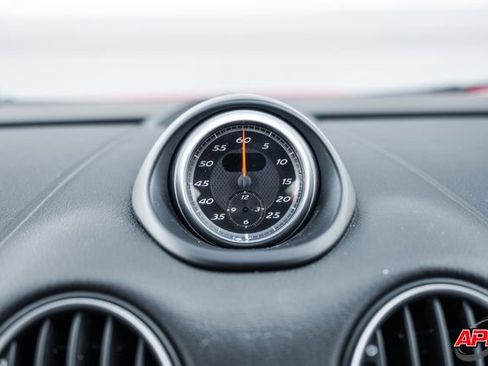 Used 2011 Porsche Cayman image 12