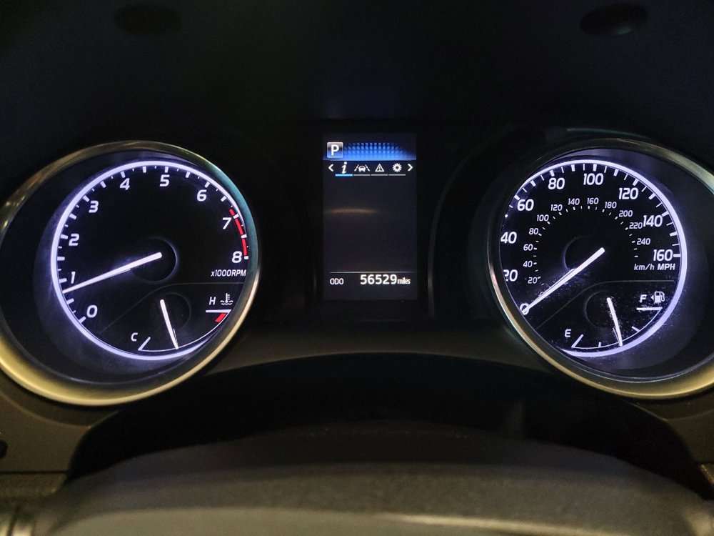 Used 2018 Toyota Camry SE FWD image 23