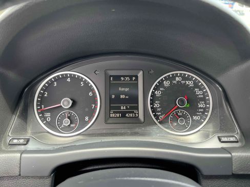 Used 2014 Volkswagen Tiguan S AWD/4WD image 4