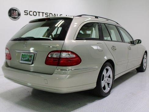 Used 2006 Mercedes-Benz E 500 4MATIC Wagon image 5