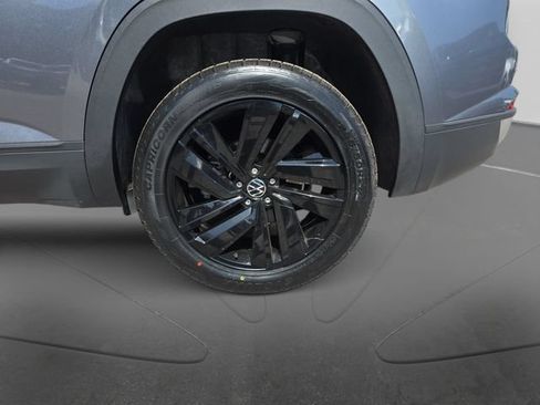 Used 2023 Volkswagen Atlas Cross Sport SE FWD image 27