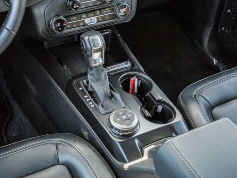 Used 2025 Ford Bronco Outer Banks image 28