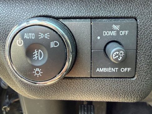 Used 2017 Chevrolet Traverse LT AWD/4WD image 11