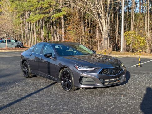 Used 2021 Acura TLX w/ Technology Package image 3