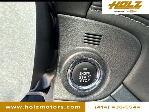 Used 2022 Subaru Outback Premium image 16