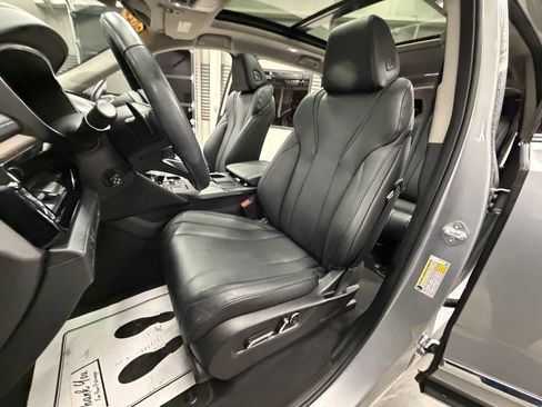 Used 2022 Acura MDX SH-AWD image 10