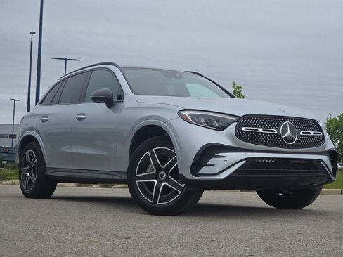 Used 2026 Mercedes-Benz GLC 300 4MATIC image 2