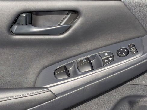 New 2025 Nissan Sentra S image 12