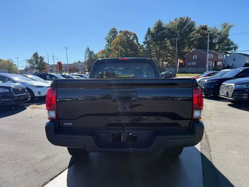Used 2023 Toyota Tacoma SR image 6
