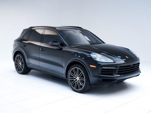Used 2021 Porsche Cayenne S image 7
