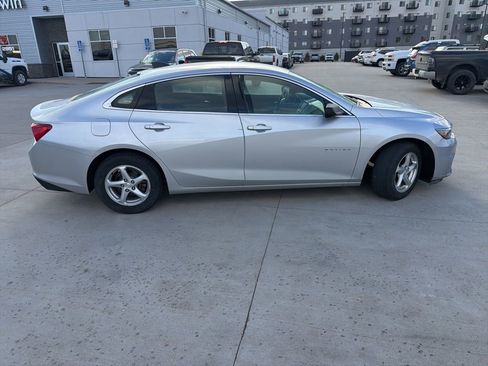 Used 2017 Chevrolet Malibu LS image 12