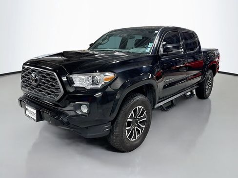 Used 2022 Toyota Tacoma TRD Sport AWD/4WD image 1