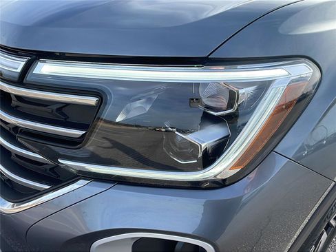 Used 2024 Volkswagen Atlas SE image 9