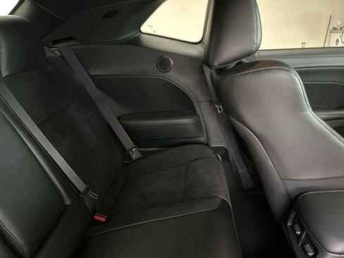 Used 2022 Dodge Challenger R/T w/ Plus Package image 27