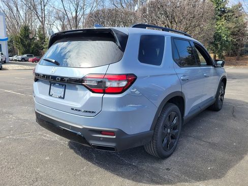 New 2026 Honda Pilot Black Edition image 3