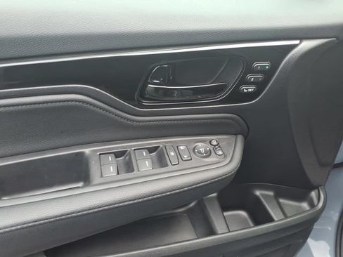 Used 2025 Honda Odyssey Elite image 13