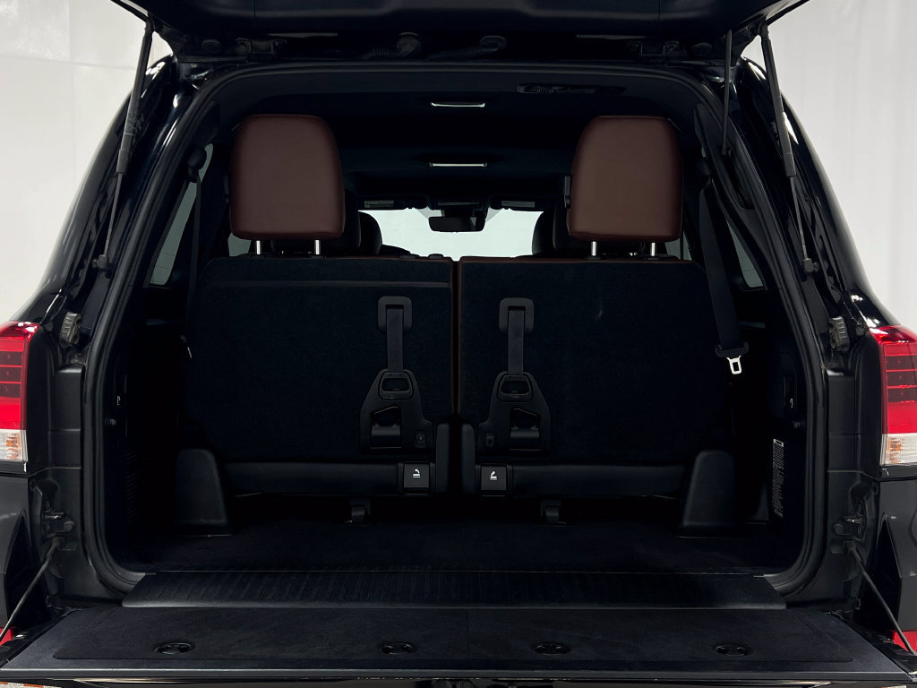Used 2019 Toyota Land Cruiser AWD/4WD image 29