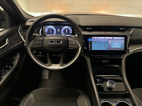 New 2026 Jeep Grand Cherokee L 4WD image 23