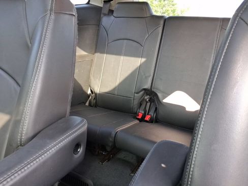 Used 2016 Chevrolet Traverse LT FWD image 28