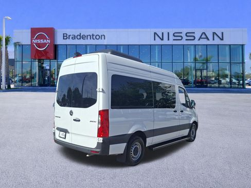 Used 2025 Mercedes-Benz Sprinter 2500 image 5