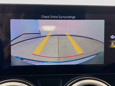 Used 2023 Mercedes-Benz GLB 250 w/ Premium Package image 14