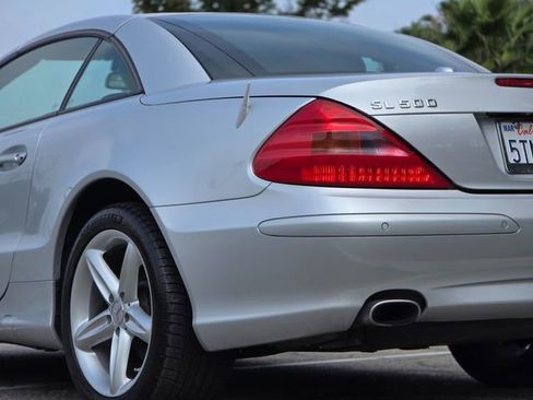 Used 2006 Mercedes-Benz SL 500 image 16