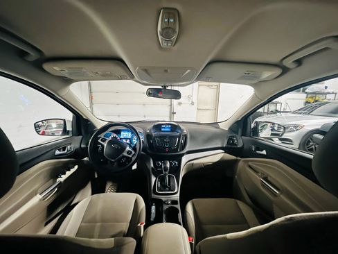 Used 2014 Ford Escape SE image 10