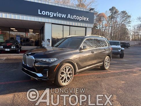 Used 2022 BMW X7 xDrive40i image 1
