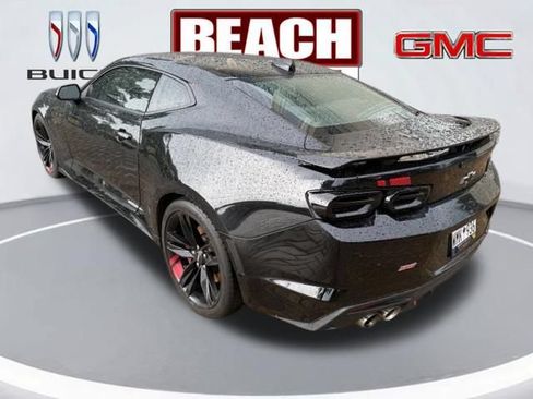 Used 2020 Chevrolet Camaro SS w/ Redline Edition RWD image 6