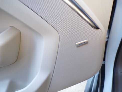 Used 2021 GMC Yukon Denali image 12